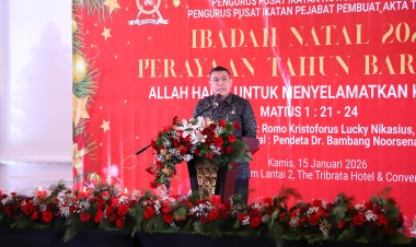Hadiri Perayaan Natal, Wamen Ossy: Notaris dan PPAT Punya Peran Strategis Hadirkan Negara bagi Masyarakat