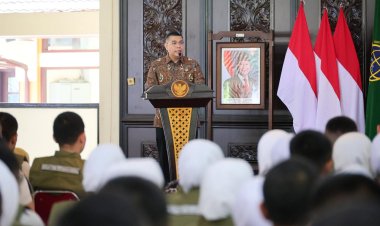 KKN Pertanahan Sejalan dengan Arahan Presiden Prabowo, Wamen Ossy: Peningkatan SDM sebagai Fondasi Pembangunan Nasional
