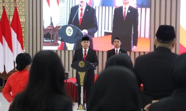 Lantik Pejabat Pengawas dan Fungsional, Wamen Ossy: Ujung Tombak dalam Pelayanan Pertanahan