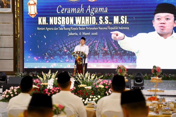 Menteri Nusron Sampaikan Ceramah Agama di Korps Marinir TNI AL Cilandak: Al-Qur’an Jadi Petunjuk bagi Manusia