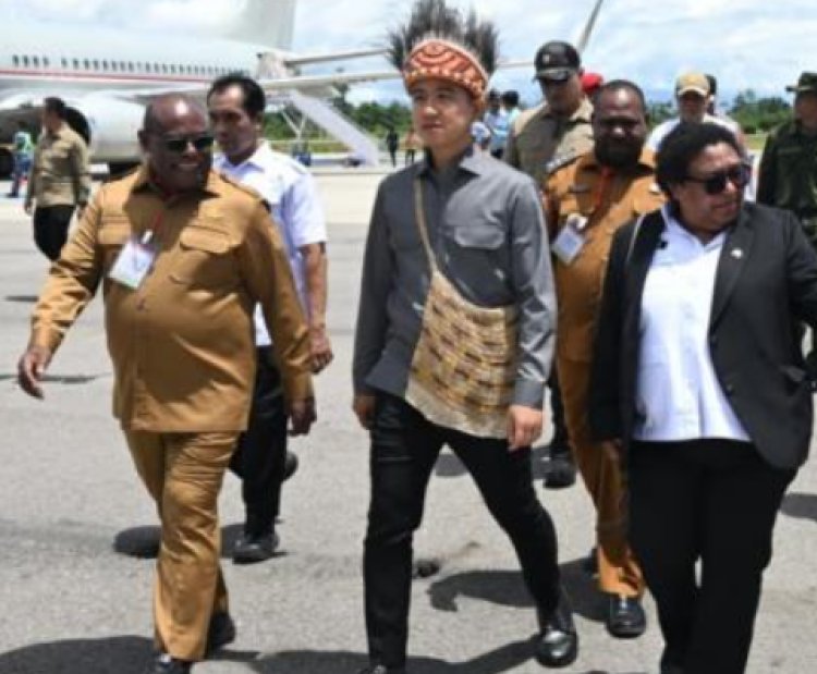 Wapres Gibran Tinjau Bandara Douw Aturure, Tekan Percepatan Konektivitas di Papua Tengah