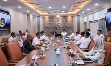 Rakor Bersama para Kepala Daerah di Kalsel, Menteri Nusron: Penentuan Lokasi LP2B Menjadi Kewenangan Daerah