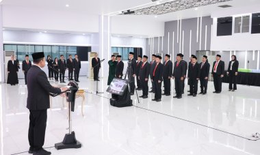 Lantik 130 Pejabat, Menteri ATR/Kepala BPN: Berikan Manfaat dan Pelayanan yang Adil bagi Masyarakat