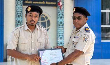 Kantor Pertanahan Kota Jayapura Berikan Apresiasi kepada Petugas Loket Terbaik Bulan Juli 2026