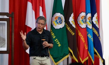 Tak Sekadar Ilmu Pertanahan, Rocky Gerung Nilai Taruna/i Politeknik Agraria STPN Belajar Banyak Disiplin Ilmu
