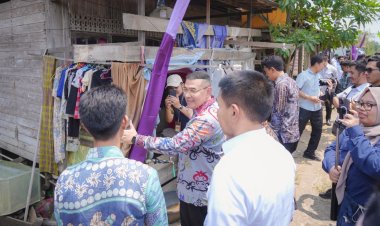 Wamen Ossy Serahkan Sertipikat bagi MBR di Kalsel, Dukung Penyediaan Rumah Layak Huni Lewat Legalitas Tanah